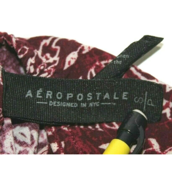 Aeropostale Womens Girls Romper Floral Maroon One Piece Jumpsuit Size S - Picture 7 of 7